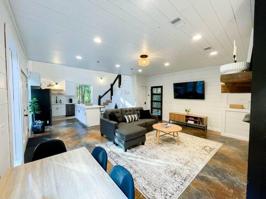 The Riser - Brand New Modern Cabin In Broken Bow Exteriör bild